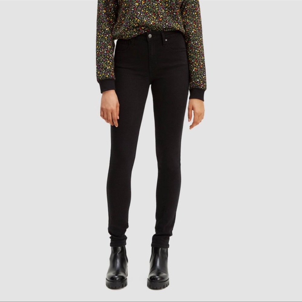 NWT Levi’s 721 High Rise Skinny Jeans - Solid Black - 31W x 30L (Size 12 Medium)